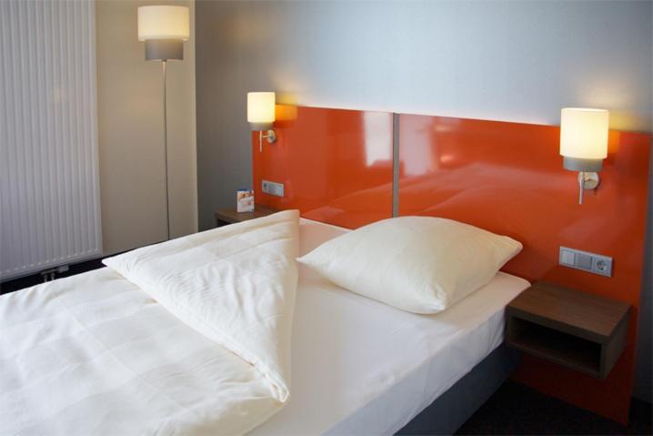 Iq-Hotel Ulm Exterior foto