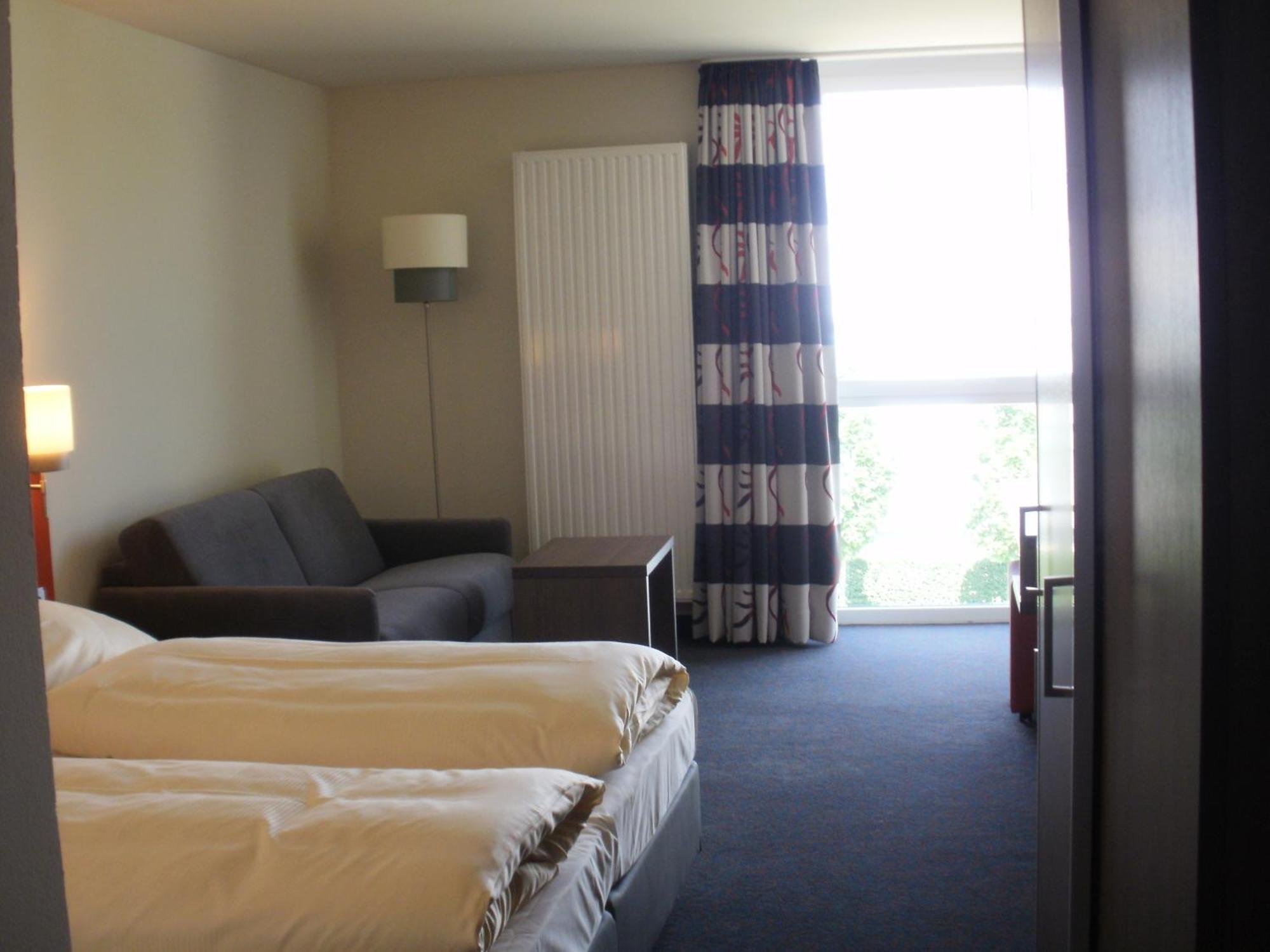 Iq-Hotel Ulm Exterior foto
